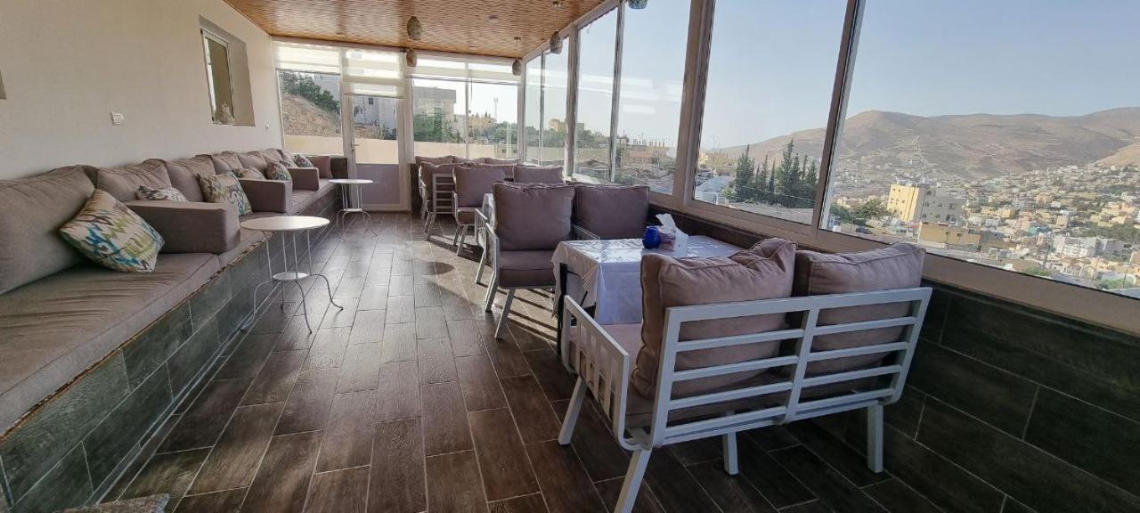 Beit Alshabaan Inn Wadi Musa Exterior foto